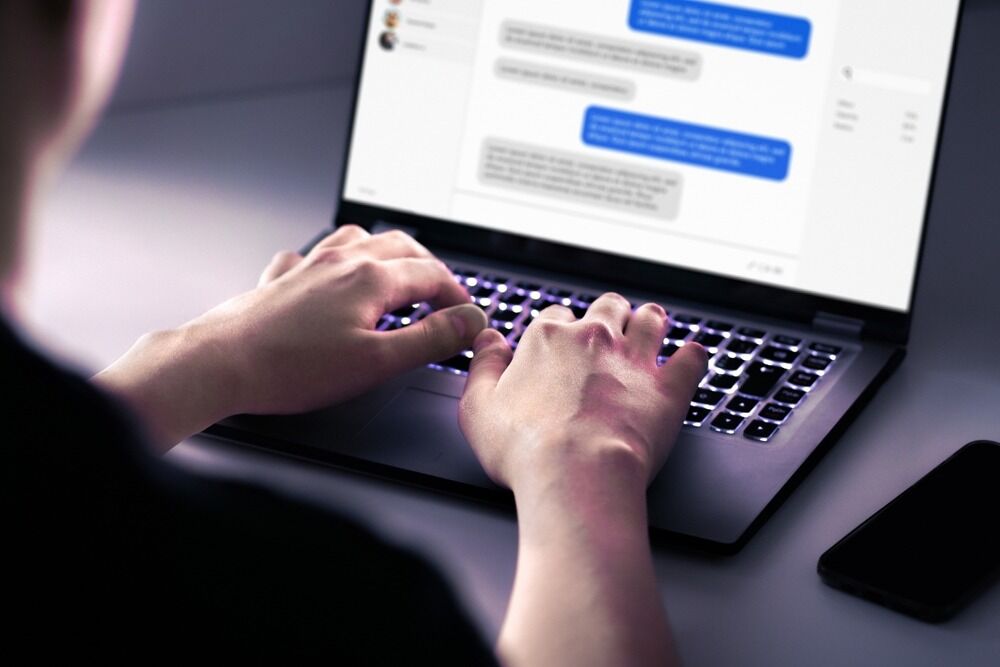 ¿Qué conducta califica como fraude criminal en Arizona?