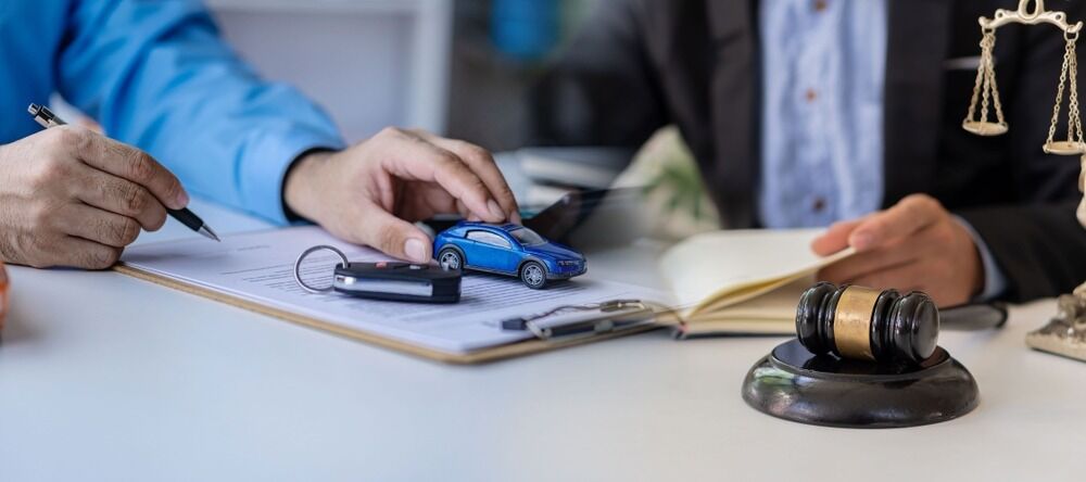 When Should I Contact a Car Accident Lawyer in Phoenix?