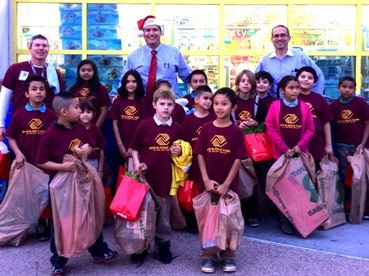 Toys "R" Us Shopping Spree