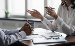 Lawyer talks to a client